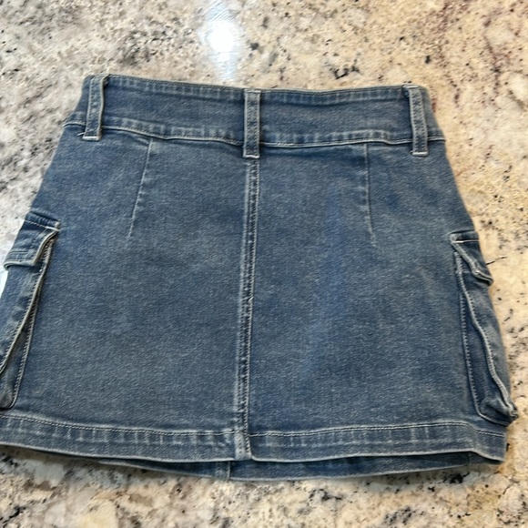 Stretchy jean mini. - Picture 4 of 5